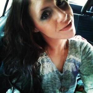 Meet your Posher, Desiree